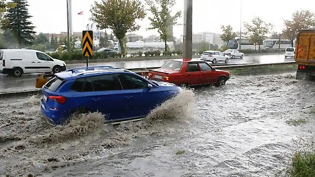 Sağanak yağış, kuvvetli rüzgâr ve toz taşınımına dikkat