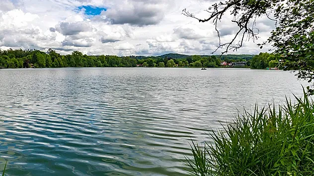 Sapanca Gölü'nde mahsur kalan 17 kişi kurtarıldı