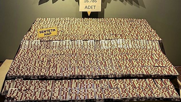 Şehir Girişinde Durdurulan Araçtan 16 Bin 786 Sentetik Ecza Çıktı