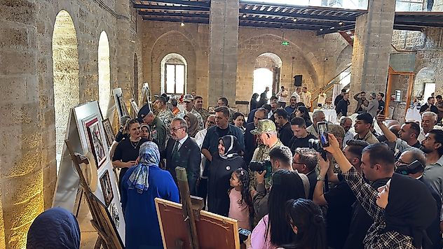 Şehit Yakınları İle Gazilerden Çini ve Grafik Sergisi