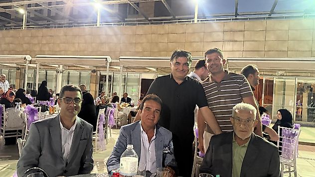 Selahattin Alpay'dan Hemşerilerinin Düğününde Türkü Ziyafeti