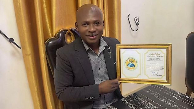 Sierra Leone'de Dezavantajlı Çocuklar İçin Çalışan Bangura'ya Sağlık ve Barış Ödülü