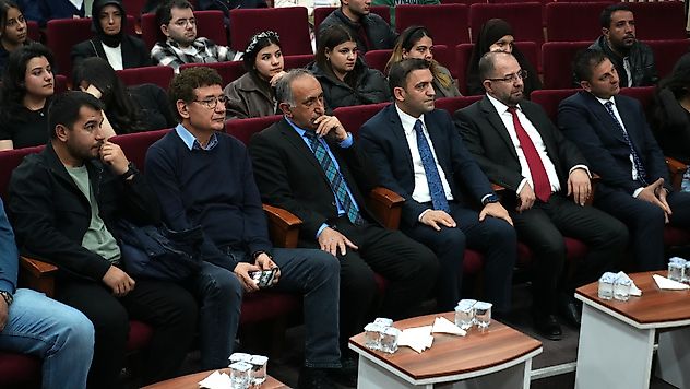 'Sınav Kazandıran Taktikler' Battalgazi'de Öğrencilerle Buluştu