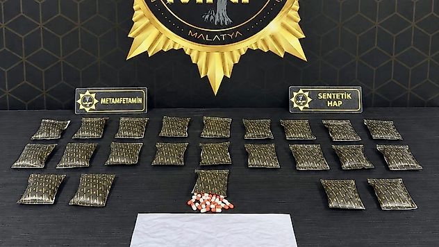 Sokak Satıcılarına Darbe: Uyuşturucuyla Yakalanan 11 Kişi Cezaevinde