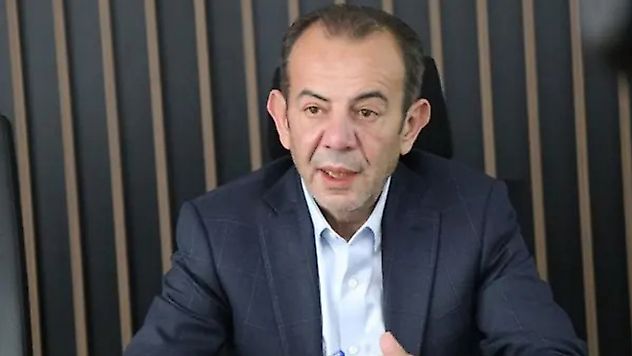 Tanju Özcan'dan sert açıklama: 'İşgal altında' diyerek CHP'den istifa etti