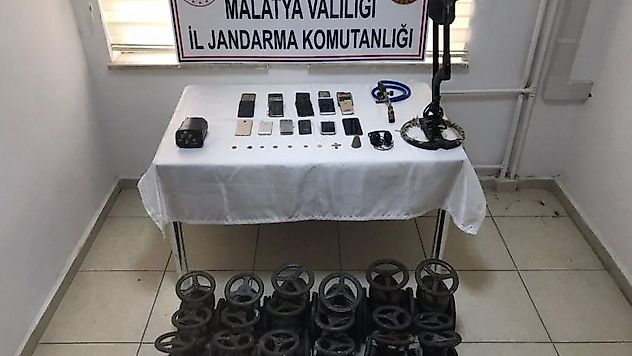 Tarihi Eser Kaçakcısı Yazıhan İlçesinde Yakalandı