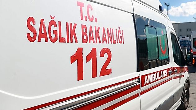 Tarım işçilerini taşıyan minibüs kaza yaptı: 14 yaralı