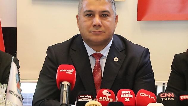 Teoman Mutlu: 'Parti İçinde Parti Olmaz'