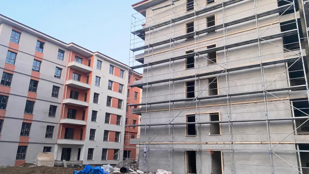 TOKİ İnşaatında Kaza: Genç İşçi Yüksekten Düştü