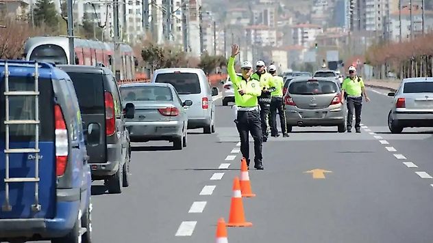 Trafikte işlem gören araç sayısı düştü