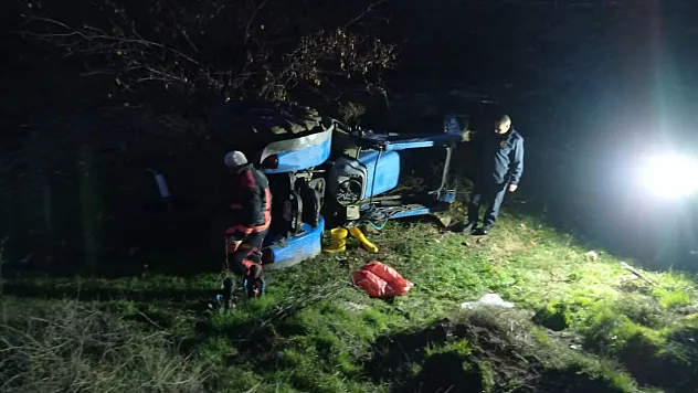 Traktör Devrildi bir kişi yaralandı