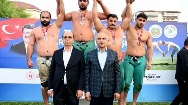 Turgut Özal Karakucak Güreşleri'nde Hüseyin Civelek Rüzgarı