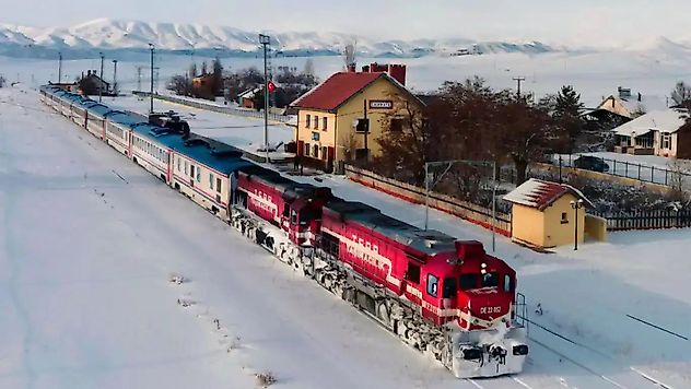 Turistik Doğu Ekspresi yeniden yollarda