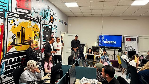 Türk Büro-Sen, Adliye Personeli Adaylarını Sınavlara Hazırlıyor