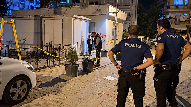 Üçgen Park'ta Silahlar Konuştu: 26 Yaşındaki Genç Yaralandı
