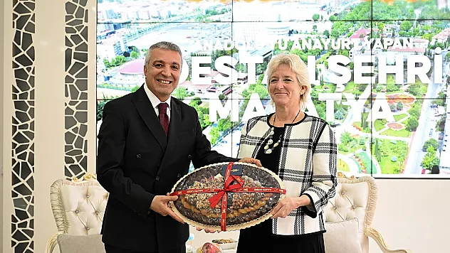 UNDP Türkiye Mukim Temsilcisi Louisa Vinton'dan Büyükşehir Belediyesi'ne Ziyaret