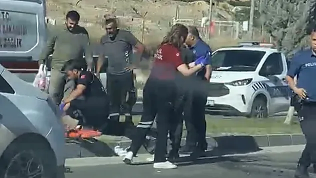 Üniversite Yolunda Korkutan Kaza: Otomobil Ters Döndü, Sürücü Yaralandı