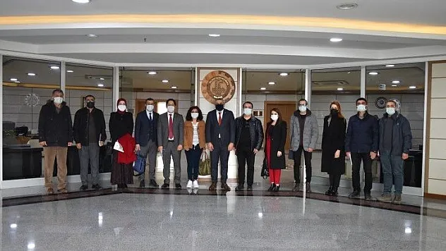 Üniversitelerimizi Yol Gösterici Olarak Görüyoruz