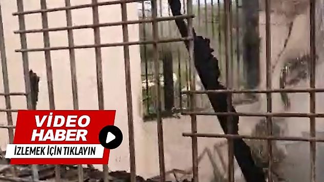 Uşak Valisi Serdar Kartal'ın Ailesine Ait Ev Alevlere Teslim Oldu