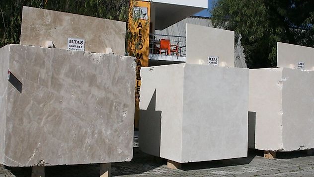 Uzakdoğu ve Güneydoğu Asya ülkelerinin prestijli yapılarına Türk taşları değer katacak