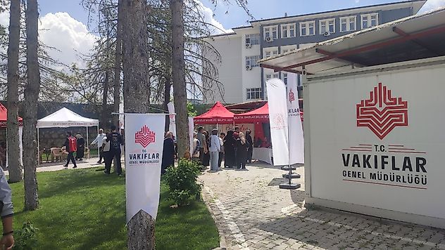 Vakıflar Bölge Müdürlüğü'nden Gönüllere Dokunan Bayram Desteği
