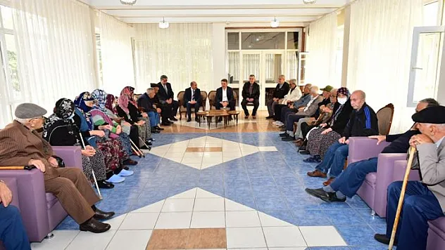 Vali Baruş Huzurevi, Çocuk Evleri ve Şehit Ailelerinin Bayramını Kutladı