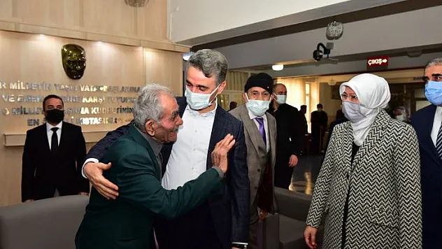 Vali Baruş'tan Yeni Yıl Ziyaretleri