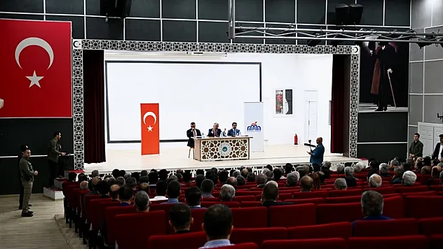 Vali Ersin Yazıcı Başkanlığında Battalgazi Muhtarlar Toplantısı Gerçekleştirildi