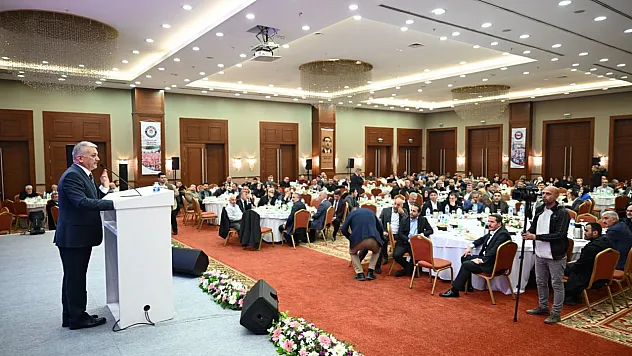 Vali Ersin Yazıcı İftar ve Ödül Töreni Programına Katıldı