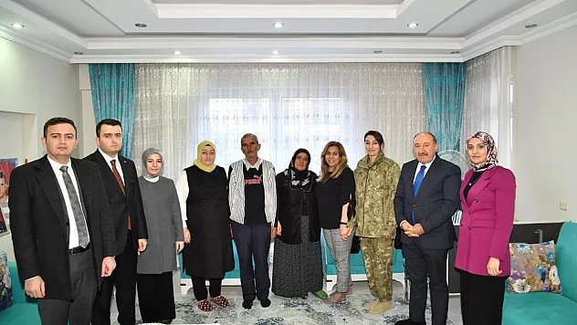 Vali Ersin Yazıcı'nın Eşi Hanife Yazıcı'dan Şehit Ailelerine Ziyaret