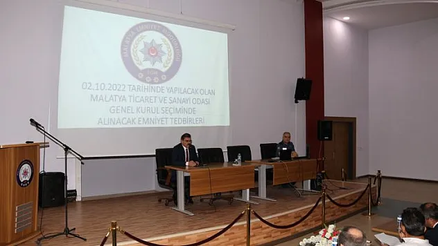 Vali Hulusi Şahin, İl Emniyet Müdürlüğünde Brifing Aldı.