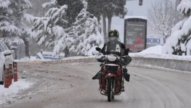 Valilikten Kar ve Don Uyarısı: Motosikletler Trafiğe Çıkamayacak