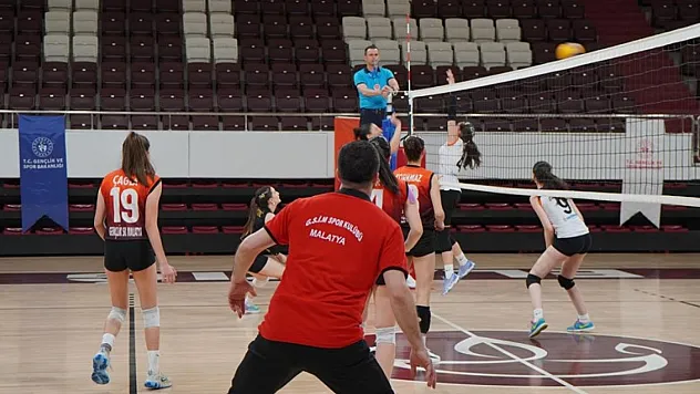 Voleybol takımı şampiyon oldu.