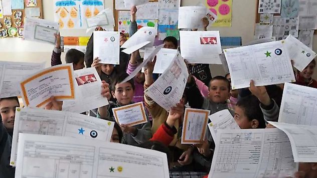 Yaklaşık 18 milyon öğrenci yarın karne alarak yaz tatiline çıkacak