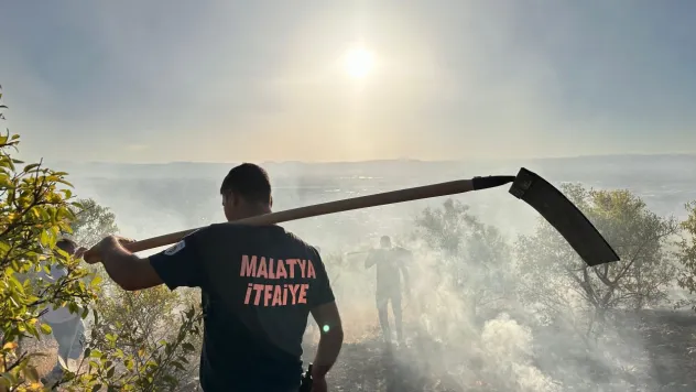 Yamaç mahallesi ormanlık alanda yangın