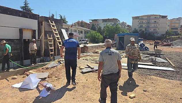Yanlış Okula Giden Öğrenciyi Zabıta Yetiştirdi