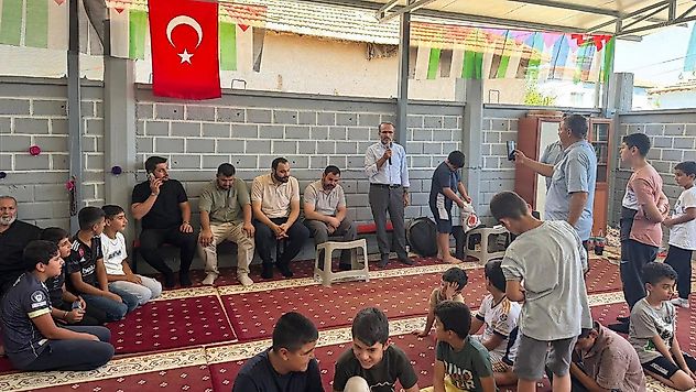 Yaz Kur'an Kursu'nda öğrenci ve veliler aynı sofrada buluştu