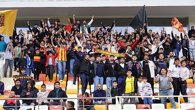 Yeni Malatya'da Fırtına: Yeşilyurtspor Rakibini Farka Boğdu