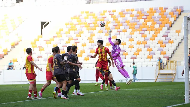 Yeni Malatyaspor Evinde Somaspor'a Karşı İlk Yarıda Geride