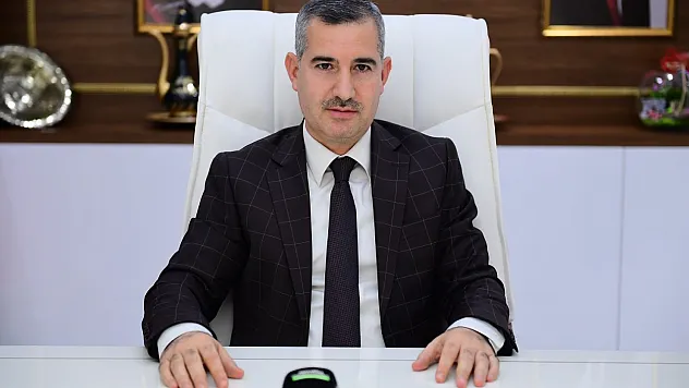 Yeşilyurt Belediye Başkanı Mehmet Çınar'dan 10 Kasım Atatürk'ü Anma Günü Mesajı