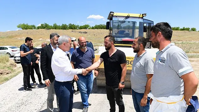 Yeşilyurt Belediyesi, Kırsal Bölgelerin Ulaşım Ağını Akıcı ve Konforlu Hale Getiriyor