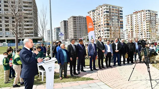 Yeşilyurt Belediyesi'nden ' Ağaçlar Kitap Açtı, Şimdi Hasat Zamanı' Etkinliği