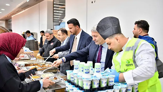 Yeşilyurt Belediyesi'nden İnönü Üniversitesi Yaşam Merkezi'nde Gönül Sofrası!
