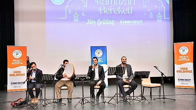 Yeşilyurt Belediyesi'nden Yurtlarda Ramazan Coşkusu