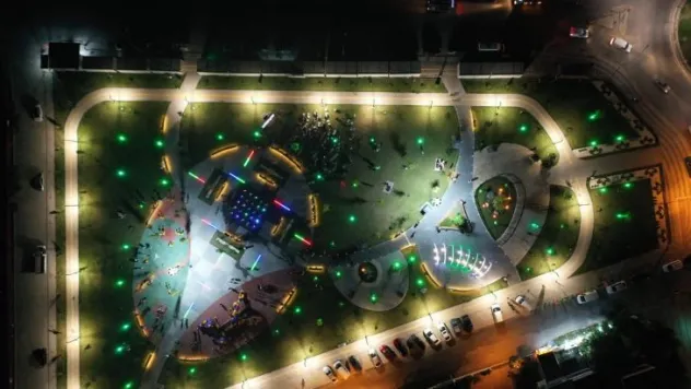 Yeşilyurt Belediyesi'nin 'Ajan Kedi' Açık Hava Sinema Gösterimine Çocuklar Büyük Rağbet Gösterdi