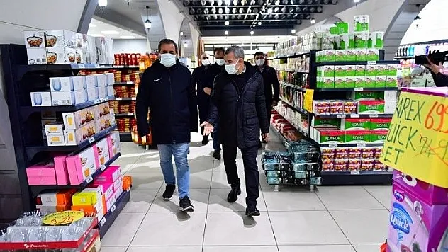 Yeşilyurt Belediyesi Yeşil Gıda Marketlere Vatandaşlar Yoğun İlgi Gösteriyor