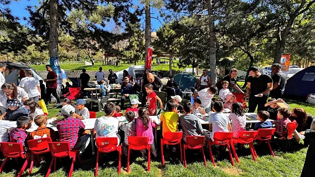 Yeşilyurt Belediyesinin 'Aile Çadır Kampı' Keyifli Anlara Sahne Oldu