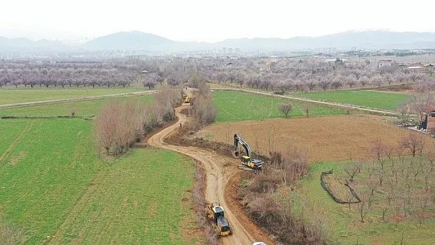 Yeşilyurt'ta Açılan Bağlantı Yolları, Ulaşımın Akıcılık Düzeyini Artırıyor