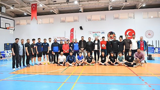 Yeşilyurt'ta Ayak Tenisi Heyecanı Başladı