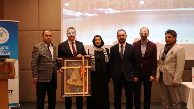 Yeşilyurt'ta Bağımlılıkla Mücadele Paneline Yoğun İlgi